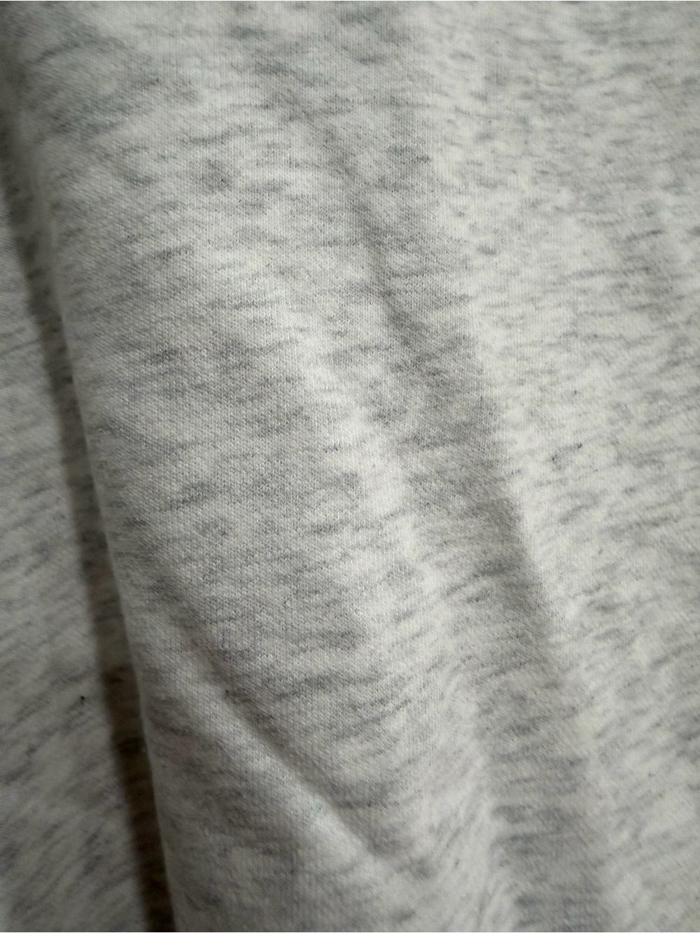 QUEEN OF SPARKLES Cream Sweatshirt with Multicolor Sequin Hearts - Picture 7 of 7